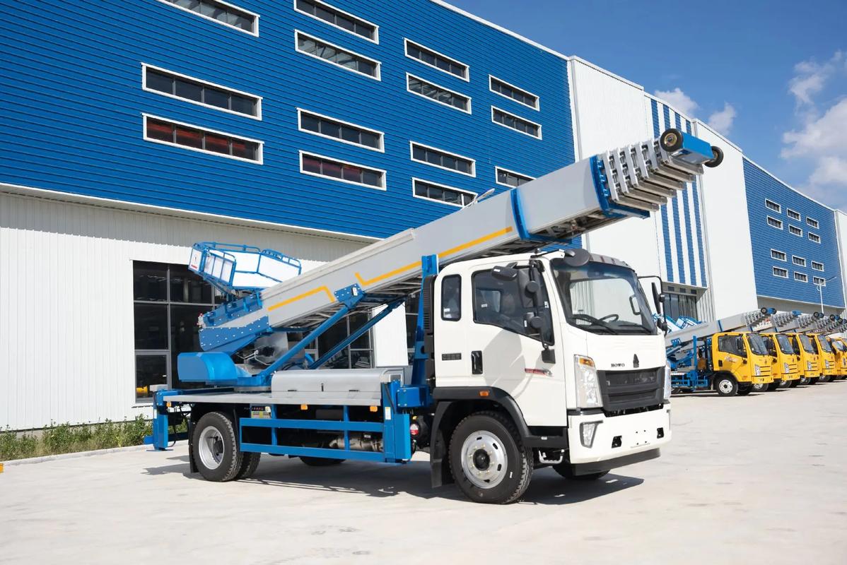 西沙出租云梯车高空作业车 建筑垃圾搬运